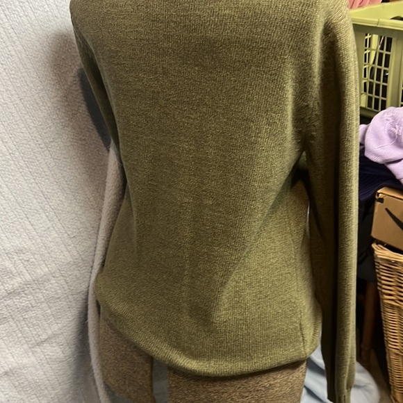 Men’s Eddie Bauer sweater excellent condition - Picture 2 of 3